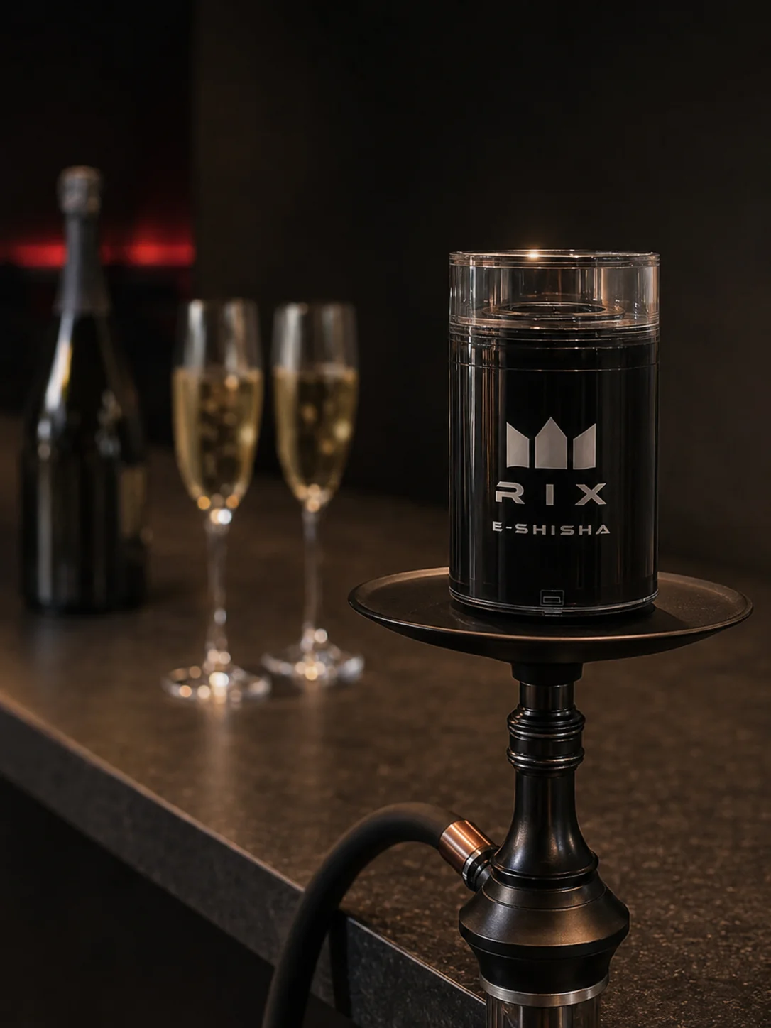 カウンターに並ぶRIXとドリンク